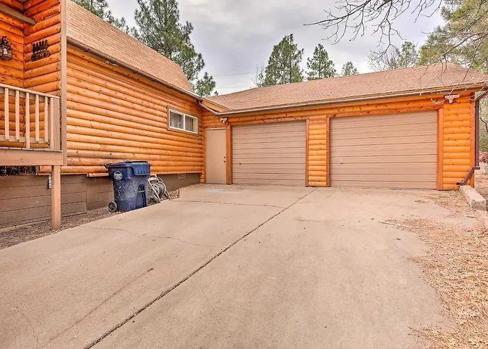 Holiday home Large Yard With Fire Pit Show Show Low