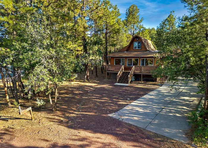 Large Yard With Fire Pit Show